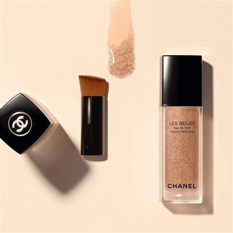 Chanel Les Beiges water fresh tint